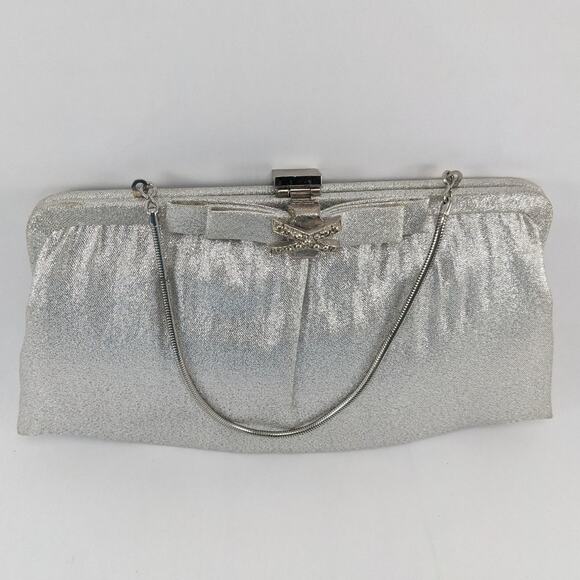 ANDE Vintage 60s Silver Purse with Bowtie Closure - Picture 3 of 9